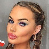 Rachel Elizabeth Ward, 33 (Instagram明星)