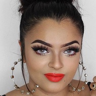 Rachel Thev, 32 (YouTube明星)