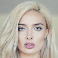 Radi Budyounova, 30 (Model)