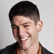 Rahart Adams, 29 (电视演员)