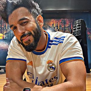 Rahul Makin, 42 (電台主持人)