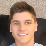 Ramiro Nayar, 33 (Estrella de YouTube)