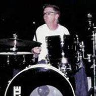 Randy Carr (1956 - 2002) (鼓手)