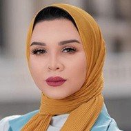 Raneem Essam, 31 (化妝師)