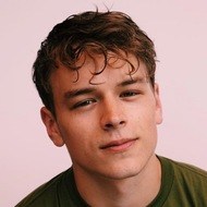 Rarmian Newton, 32 (Diễn viên truyền hình)