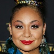 Raven-Symoné, 38 (Телеактриса)