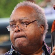 Ray Drummond, 78 (Nghệ sĩ chơi bass)