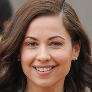 Raya Abirached, 46 (Ведущий телешоу)