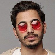 Raz Sapani, 29 (Instagram Star)