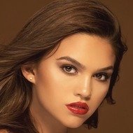 Reagan Sheppeard, 23 (Modelo)