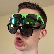 Red Raves, 28 (YouTube Star)