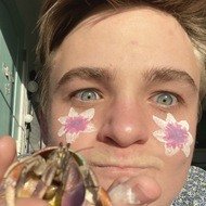 Redfangyuo, 21 (Estrella de TikTok)