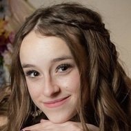 Reese Oliveira, 20 (YouTube Star)