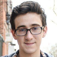 Regan Mizrahi, 25 (Актер дубляжа)