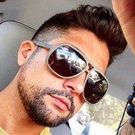 Renny, 42 (流行歌手)