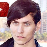Reynold Romão, 30 (Star di YouTube)