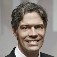 Ricardo Amorim, 54 (Economist)