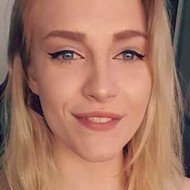 RichtigRonja, 27 (YouTube Star)