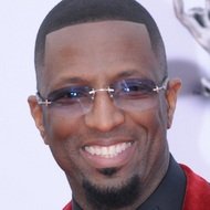 Rickey Smiley, 55 (Комик)