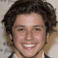 Ricky Ullman, 38 (Diễn viên truyền hình)