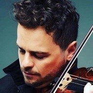 Rob Landes, 40 (Nghệ sĩ vĩ cầm)