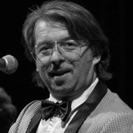 Robert Pesut, 59 (世界音乐歌手)