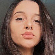 Roberta Gomes, 31 (Illustrator)