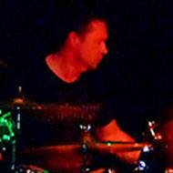 Robin Goodridge, 57 (鼓手)