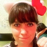 Robyn Barry-Cotter, 35 (YouTube Star)