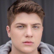 Rodrigo Kaniak, 28 (YouTube Star)