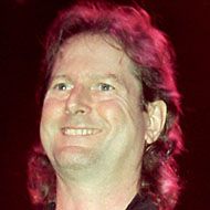 Roger McGuinn, 81 (Гитарист)