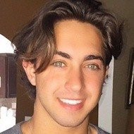 Roman Palumbo, 30 (Ngôi sao Instagram)