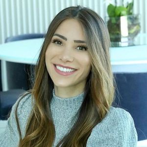 Romana Novais, 33 (Instagram Star)