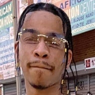 Romique Thompson, 29 (Artista Multimídia)