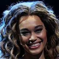 Romy Monteiro, 32 (Pop Singer)