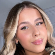 Romy Morris, 23 (TikTok明星)