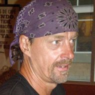 Ron Strykert, 66 (Guitarrista)