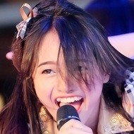 Rona Anggreani, 30 (Pop Singer)