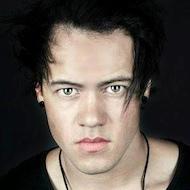 Rory McKenna, 32 (Pop Singer)