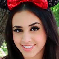 RosalieSaysRawr, 29 (YouTube明星)