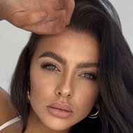 Rosie Anna Williams, 32 (Reality Star)