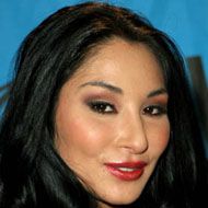 Roxy Jezel, 43 (Другой)