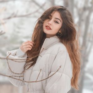 Rozzah, 20 (YouTube Star)