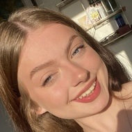 Ruby Holmes, 19 (TikTok Star)