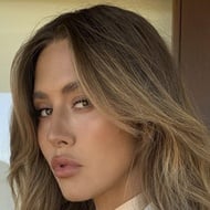 Ruby Tuesday Matthews, 32 (Estrella de Instagram)