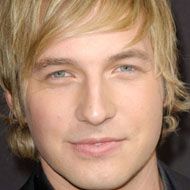 Ryan Hansen, 42 (Actor de Televisión)