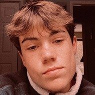 Ryaniscrying, 19 (TikTok明星)