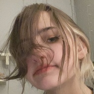 Ryann Genal, 22 (TikTok明星)