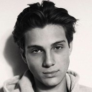 Ryder Beer, 21 (Instagram明星)