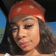 S3nsi Molly, 25 (说唱歌手)